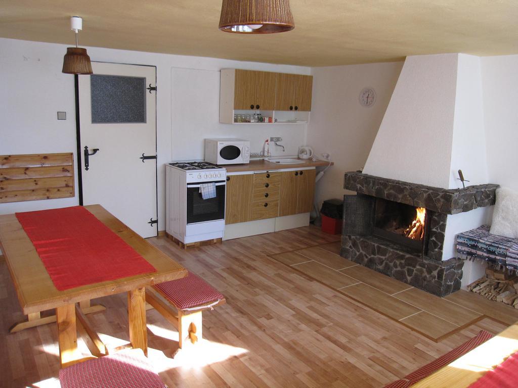 Privat Monika Apartment Stara Lesna Bagian luar foto